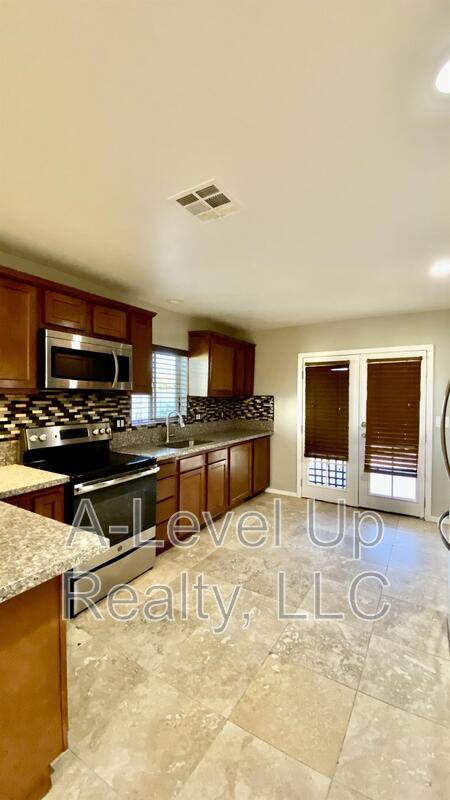 House for rent at 231 W 28th St, Tucson, AZ 85713