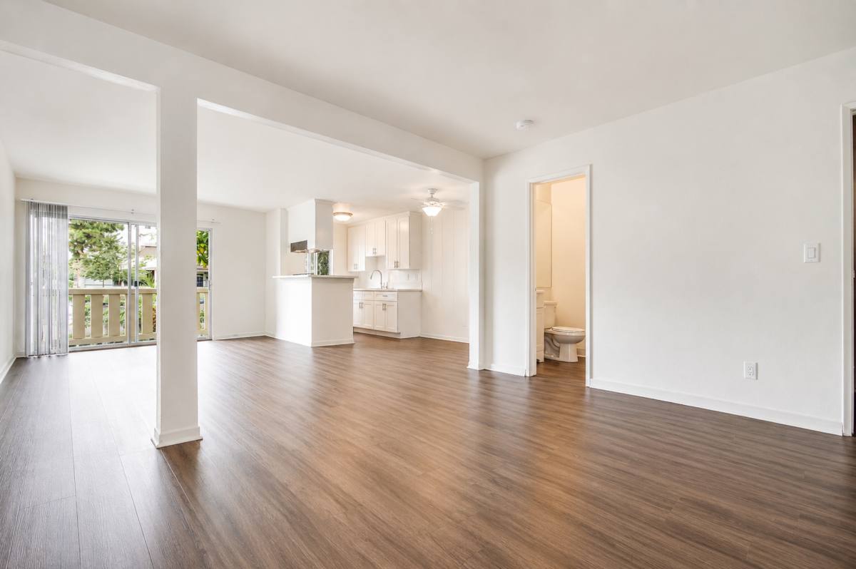 Apartment for rent at 7722 Reseda Blvd, Reseda, CA 91335
