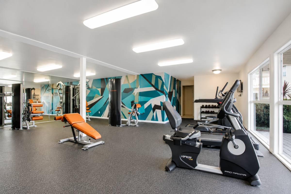 Apartment for rent at 7722 Reseda Blvd, Reseda, CA 91335