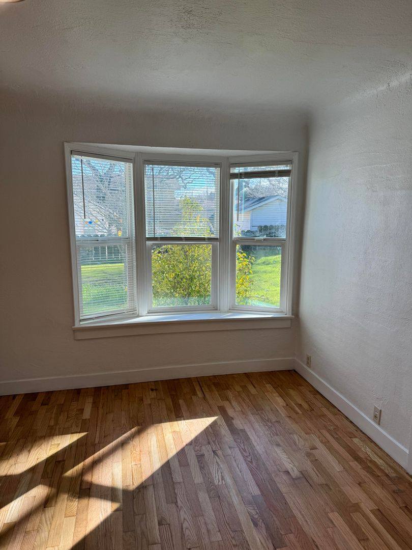 House for rent at 1745 Pine St, Paso Robles, CA 93446