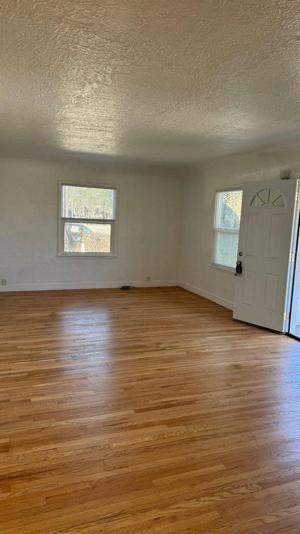 House for rent at 1745 Pine St, Paso Robles, CA 93446