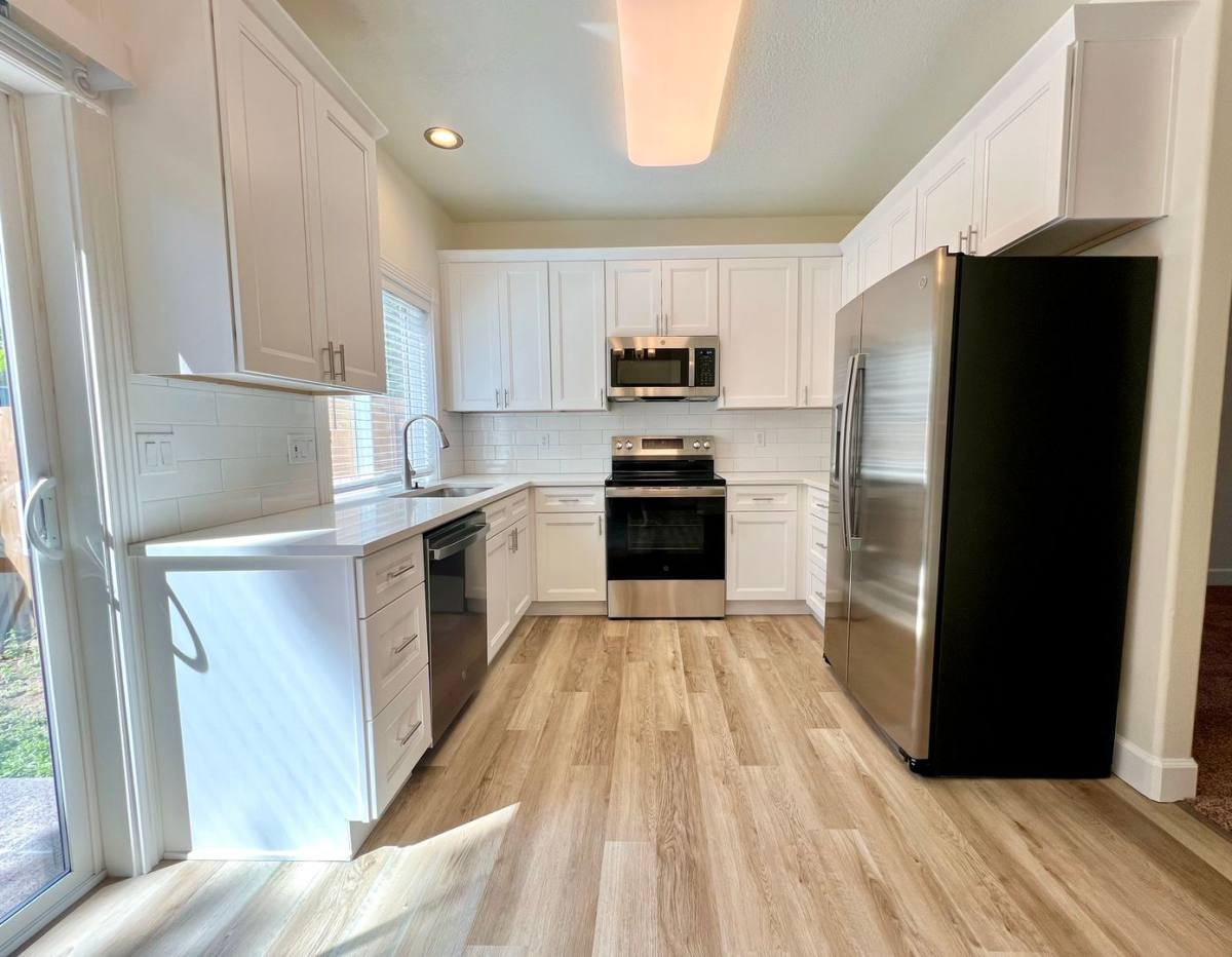 Townhouse for rent at 16733 NE Halsey St, Portland, OR 97230