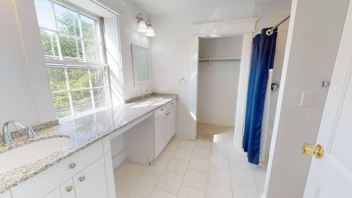 House for rent at 1915 E Market St, Charlottesville, VA 22902