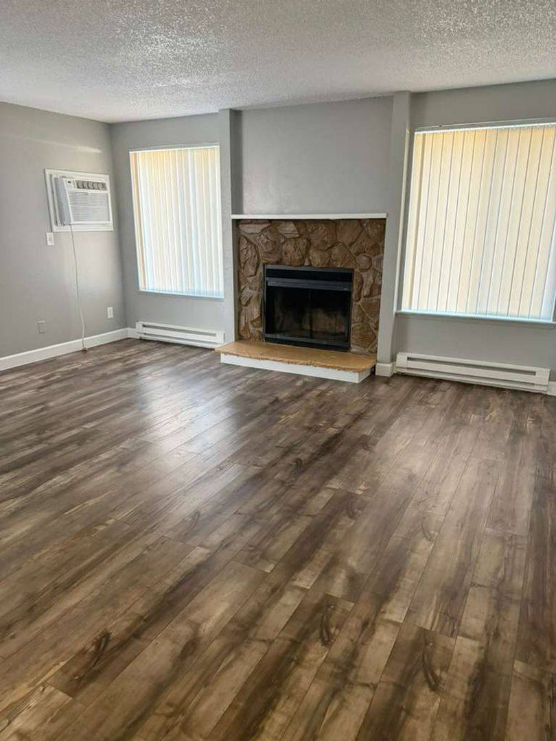 Apartment for rent at 1107 W 5th Ave, Kennewick, WA 99336