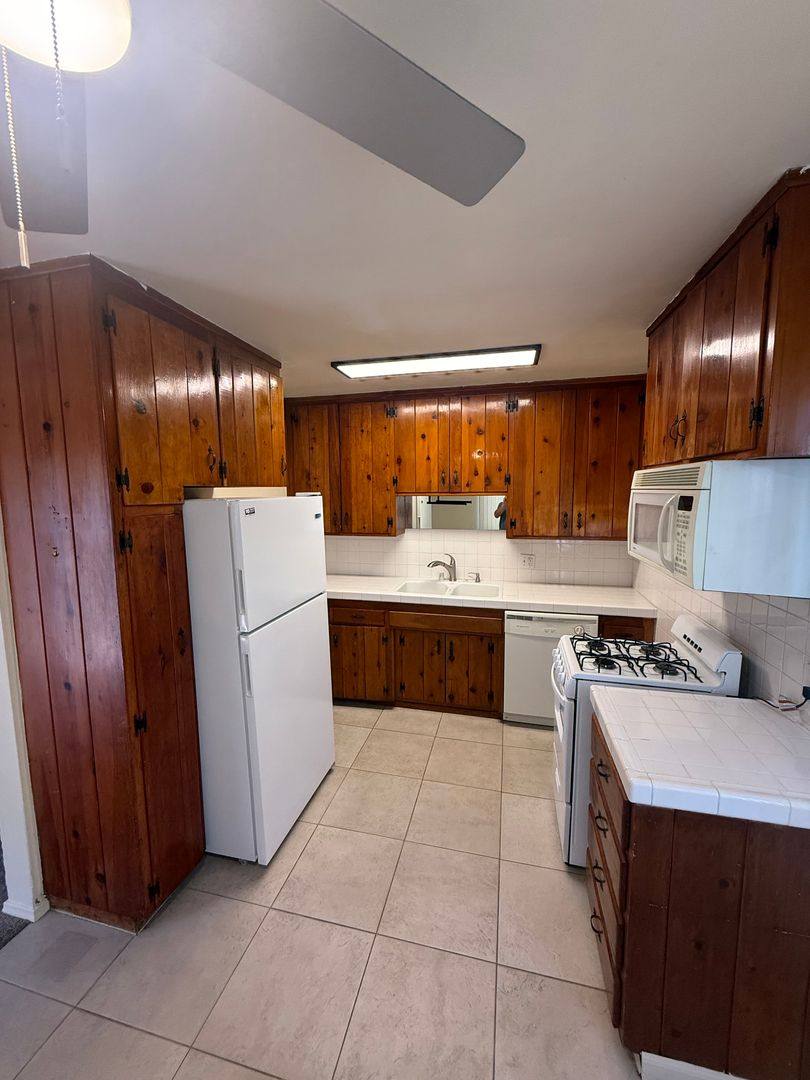 Apartment for rent at 4739-43 Bancroft St, San Diego, CA 92116