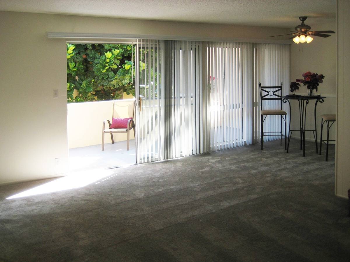 Apartment for rent at 4530-4550 Montair Ave, Long Beach, CA 90808