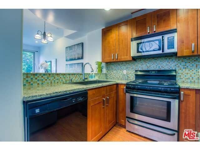 Condo for rent at 5303 Satsuma Ave, North Hollywood, CA 91601