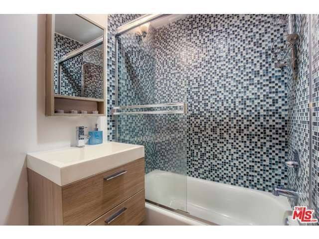 Condo for rent at 5303 Satsuma Ave, North Hollywood, CA 91601