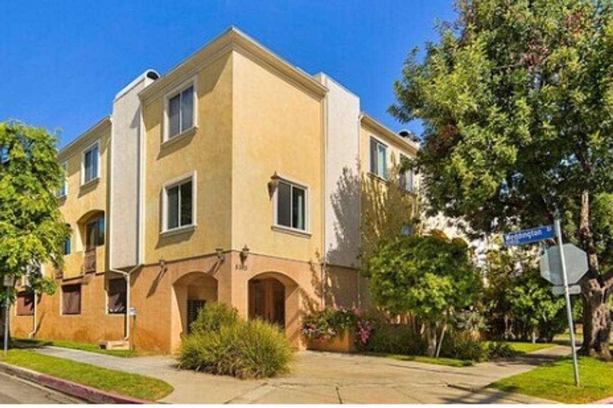 Condo for rent at 5303 Satsuma Ave, North Hollywood, CA 91601