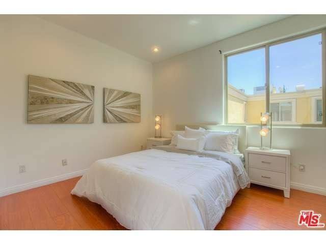 Condo for rent at 5303 Satsuma Ave, North Hollywood, CA 91601