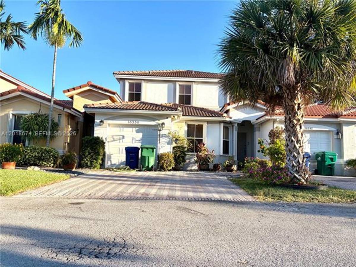 Townhouse for rent at 16336 SW 48th Terrace, Miami, FL 33185