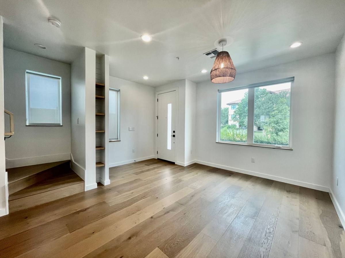 Townhouse for rent at 1907 Dutton Dr, San Marcos, TX 78666