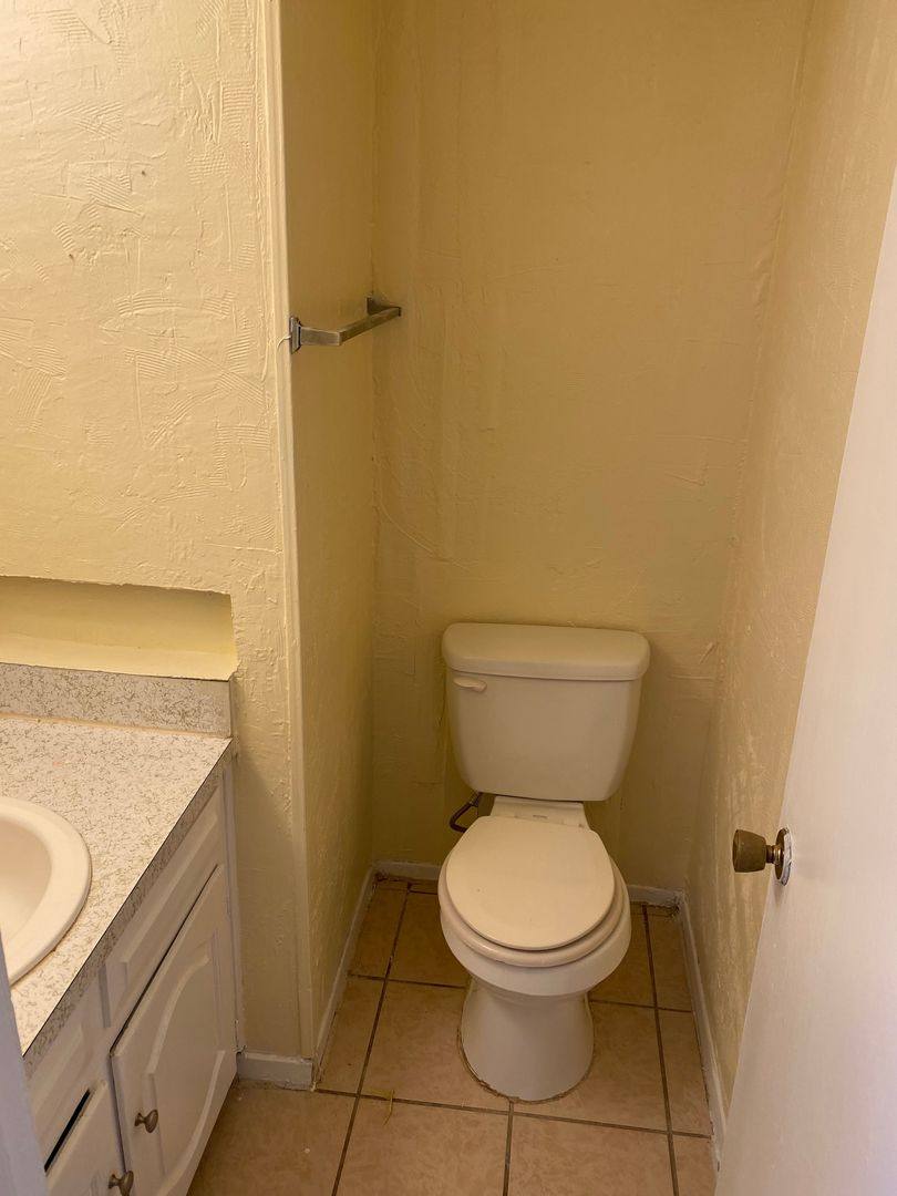 House for rent at 439 Valley Park, Garland, TX 75043