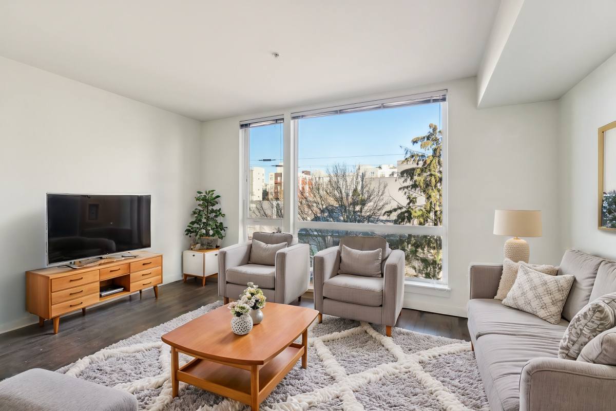 Apartment for rent at 845 NE 66th St, Seattle, WA 98115