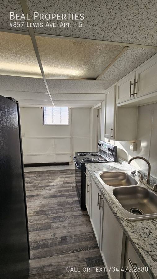 Apartment for rent at 4857 Lewis Ave, Toledo, OH 43612