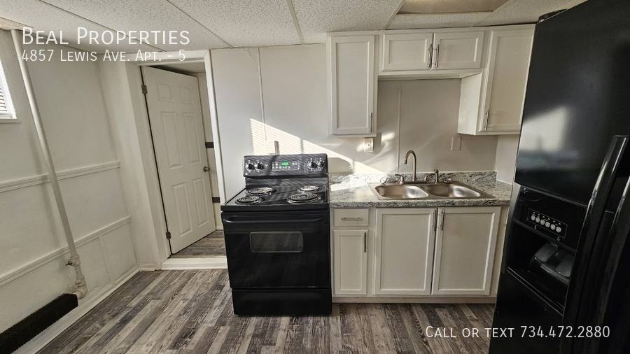 Apartment for rent at 4857 Lewis Ave, Toledo, OH 43612