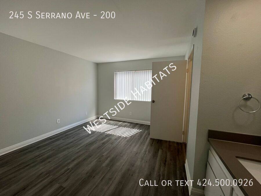 Apartment for rent at 245 S Serrano Ave, Los Angeles, CA 90004