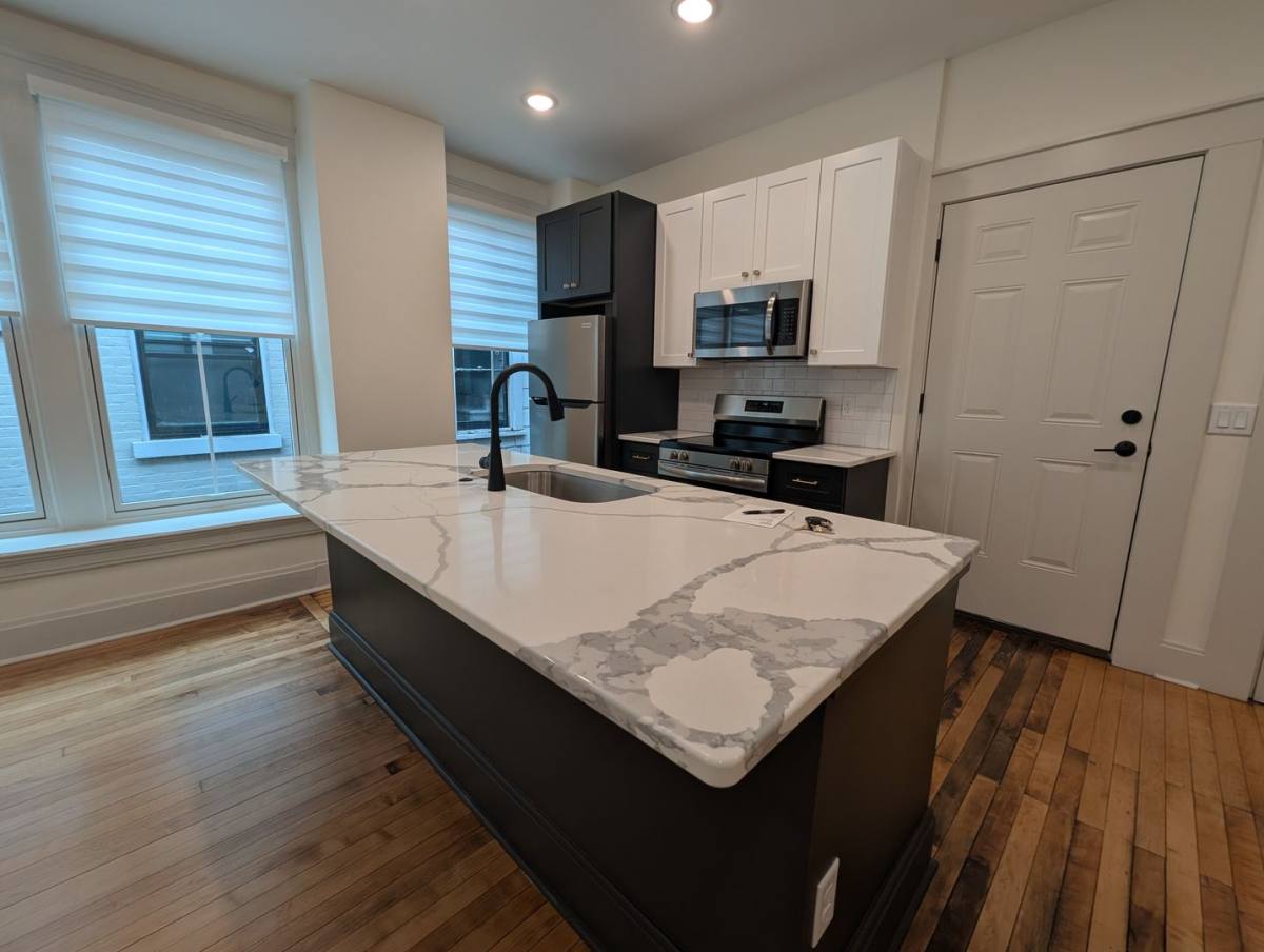 Apartment for rent at 521 Garrard St, Covington, KY 41011