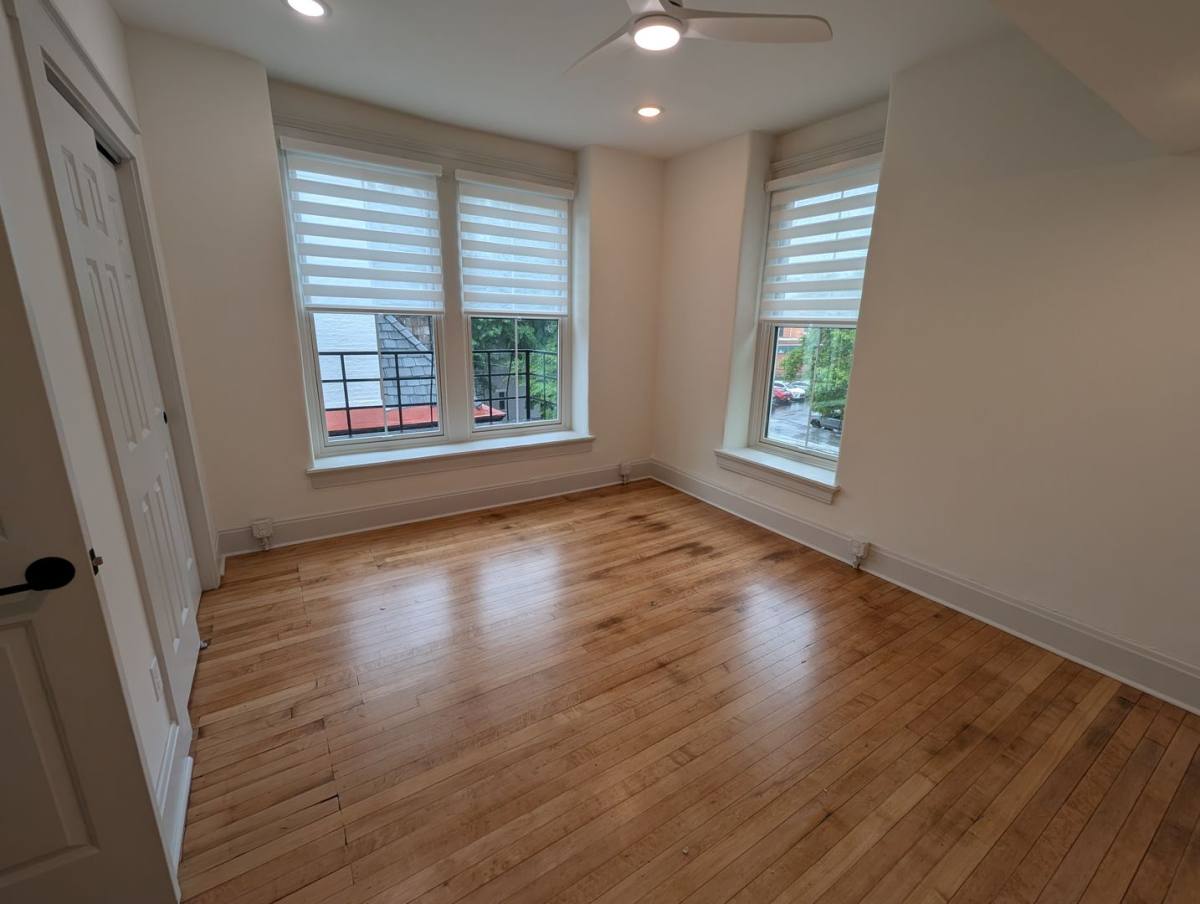 Apartment for rent at 521 Garrard St, Covington, KY 41011