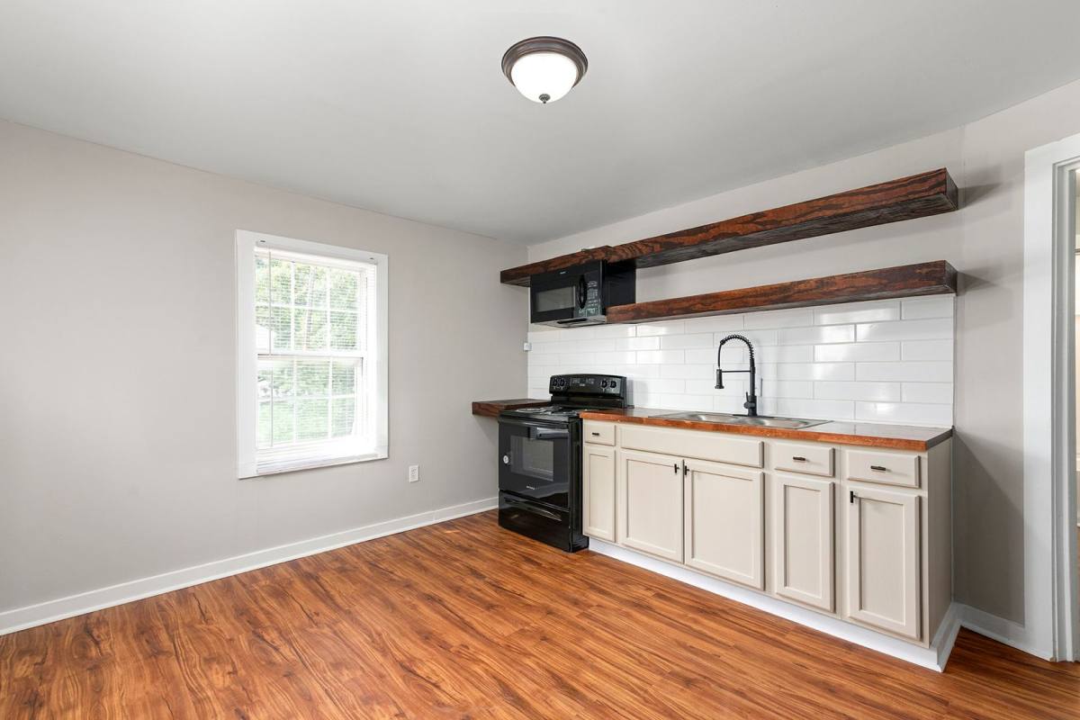 Apartment for rent at 124 S Sixth St, Spring Lake, NC 28390