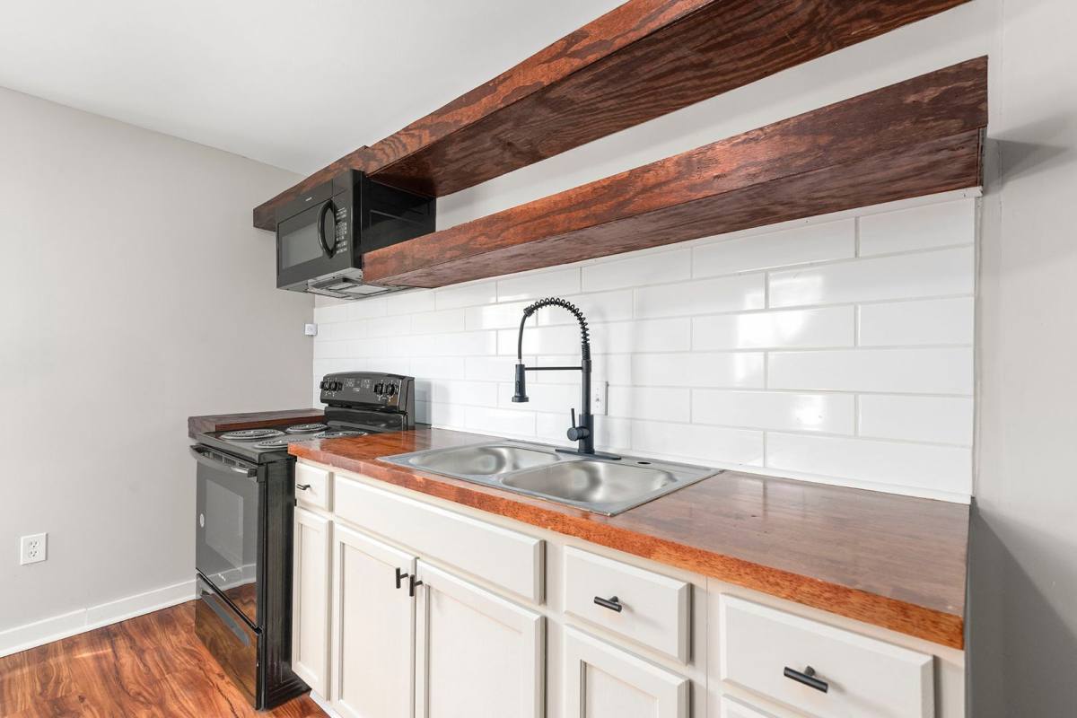 Apartment for rent at 124 S Sixth St, Spring Lake, NC 28390