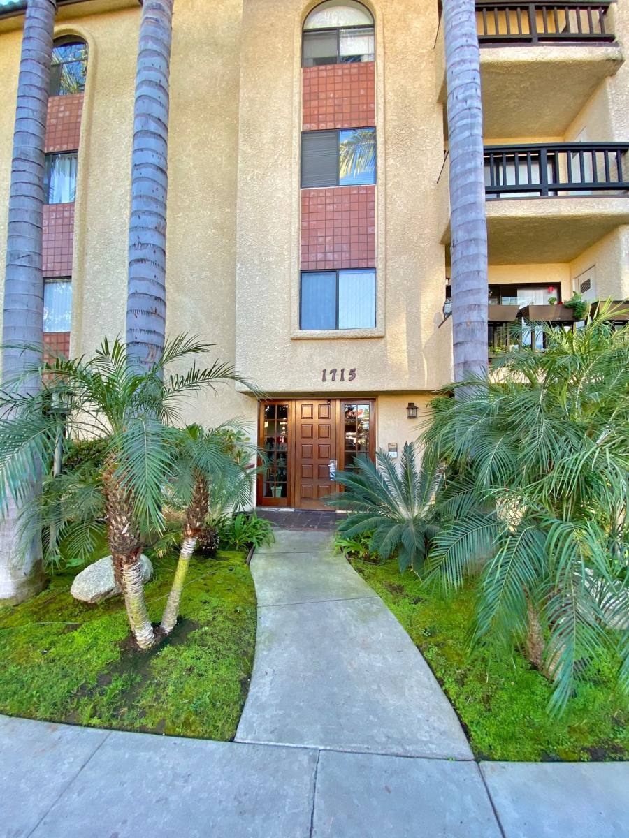 Apartment for rent at 1715 Camden Ave, Los Angeles, CA 90025