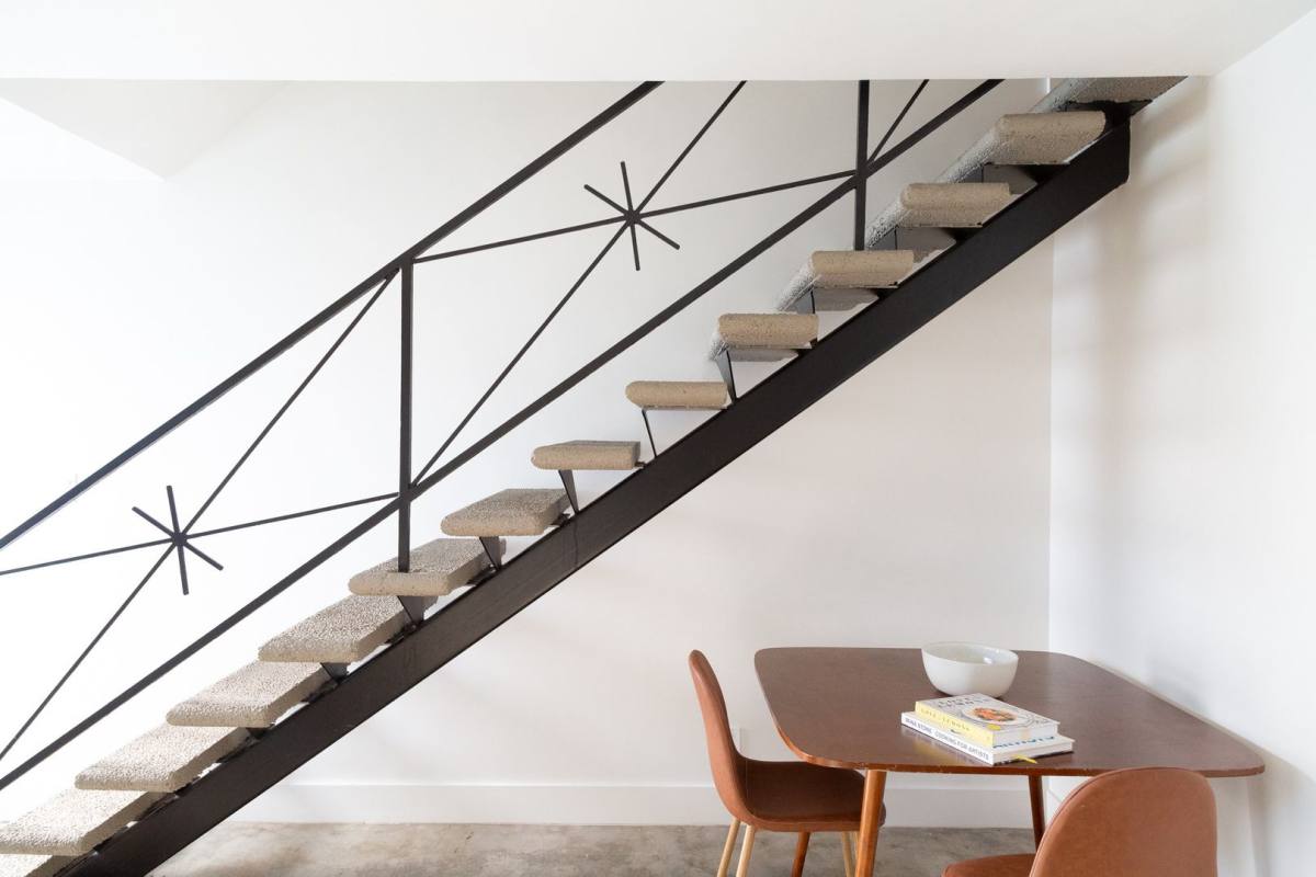 Townhouse for rent at 208 S Ave, Los Angeles, CA 90042