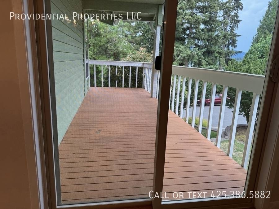 House for rent at 3031 170th Place SE, Bellevue, WA 98008