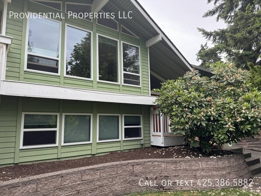 House for rent at 3031 170th Place SE, Bellevue, WA 98008