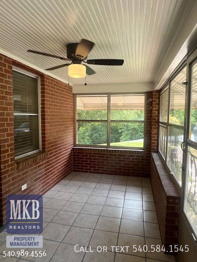 House for rent at 6099 Franklin Rd, Roanoke, VA 24014