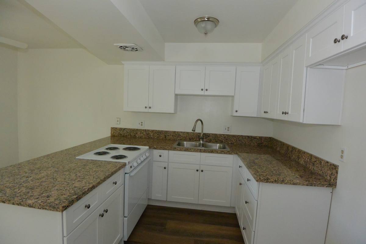 Apartment for rent at 201-205 Turf Dr, Placentia, CA 92870