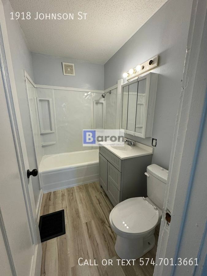 House for rent at 1918 Johnson St, South Bend, IN 46628