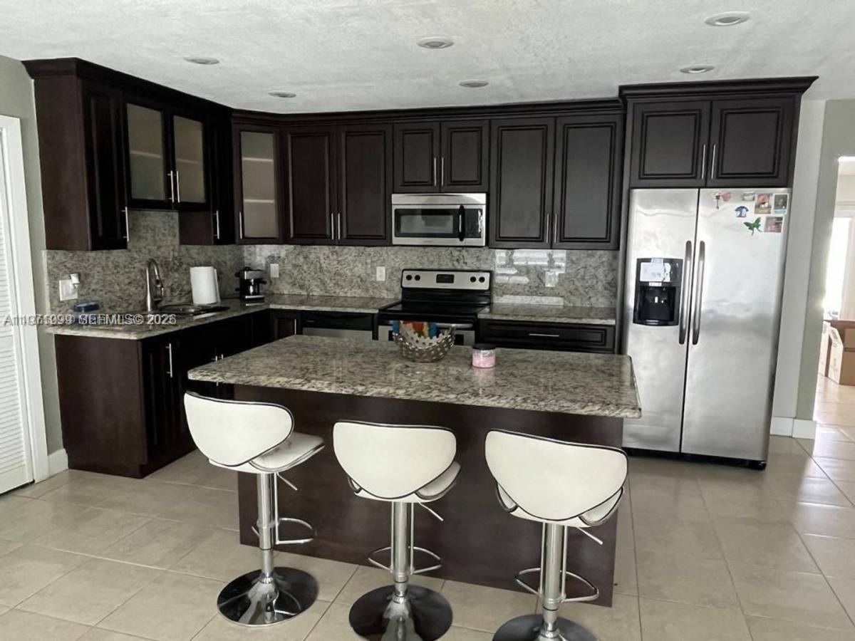 House for rent at 12770 SW 18th St Null, Miami, FL 33175
