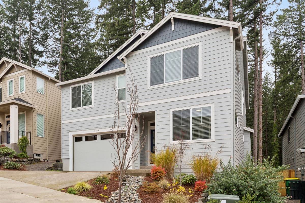 House for rent at 8549 SW 176th Ave, Beaverton, OR 97007