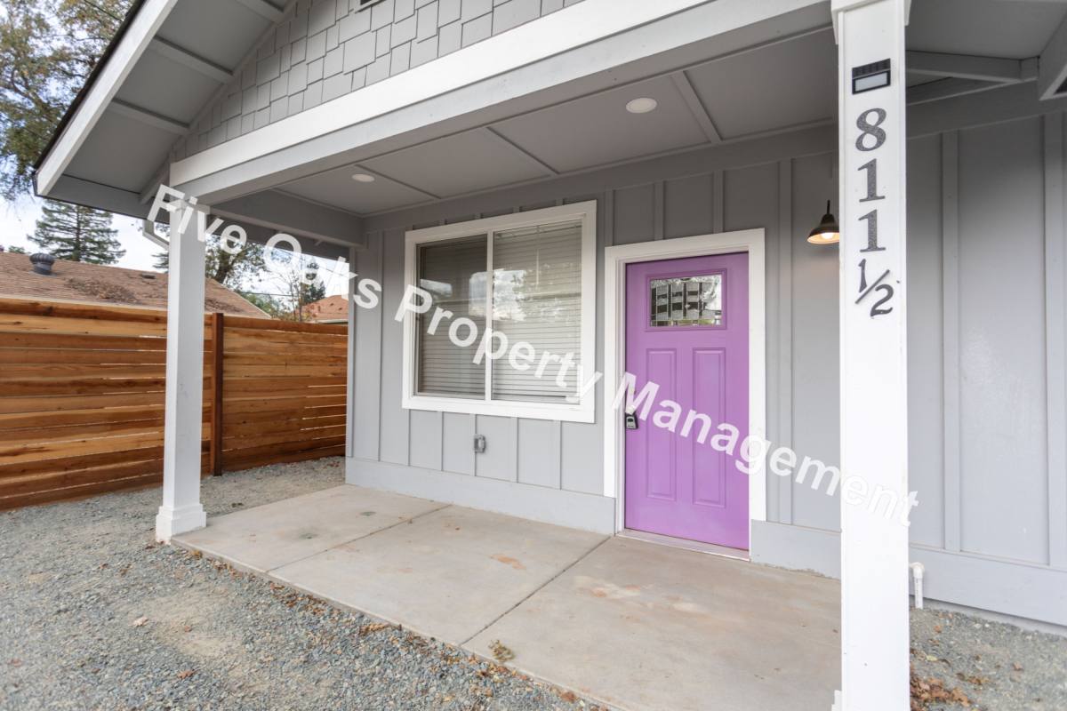 House for rent at 811 1 2 Natoma St, Folsom, CA 95630