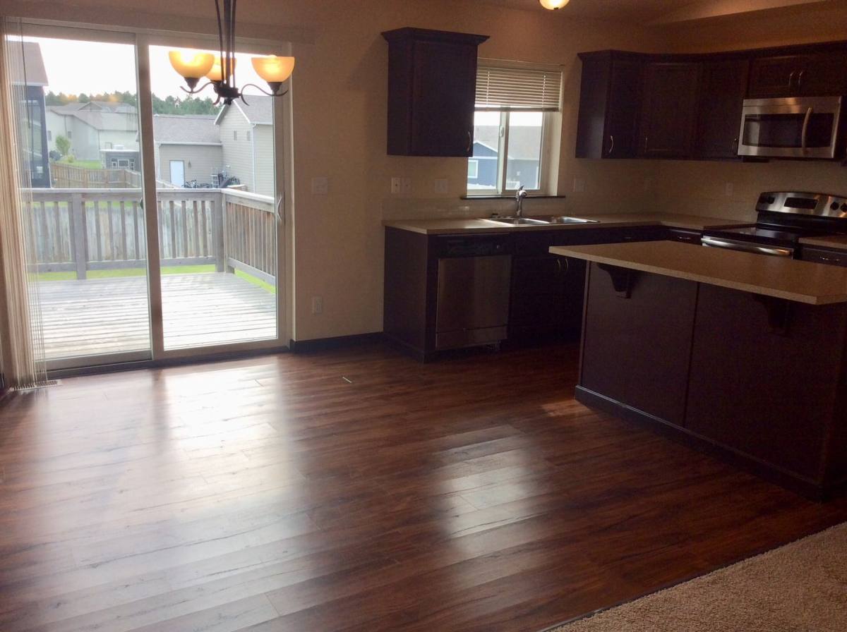Townhouse for rent at 3286 Stephanie Dr, Dickinson, ND 58601