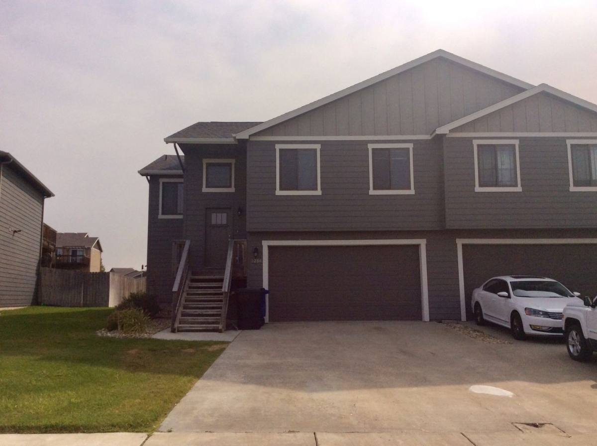 Townhouse for rent at 3286 Stephanie Dr, Dickinson, ND 58601