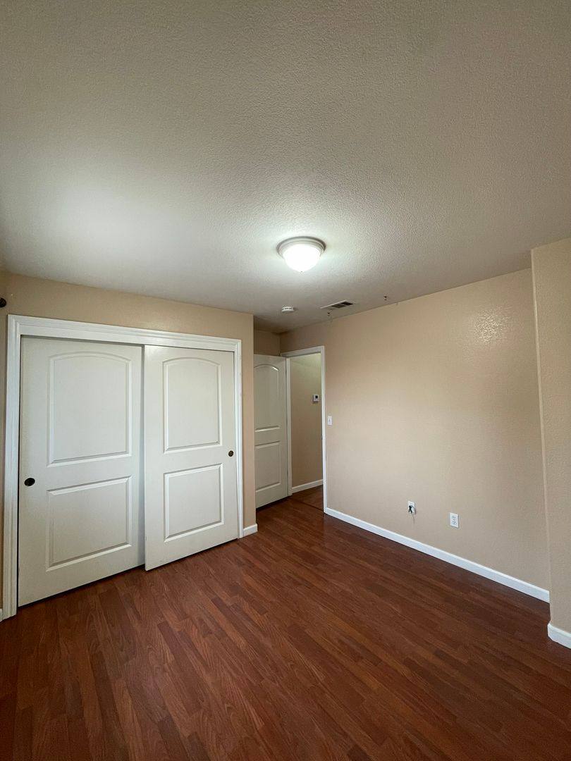 House for rent at 425 San Fernando St, Los Banos, CA 93635
