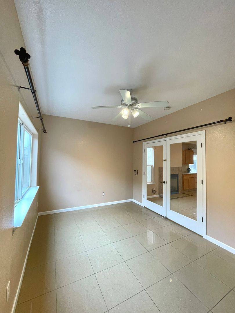 House for rent at 425 San Fernando St, Los Banos, CA 93635