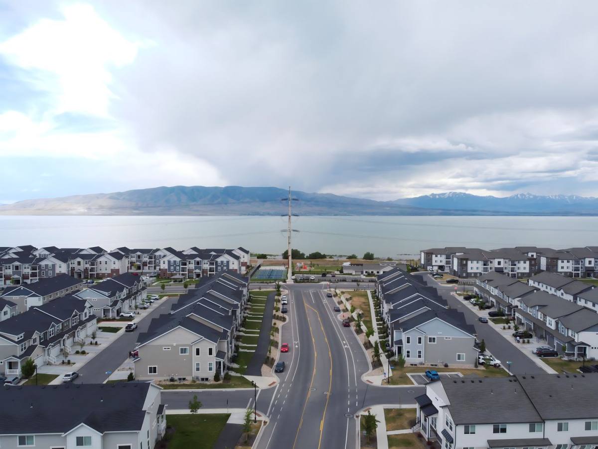 Condo for rent at 742 N 260 W, Vineyard, UT 84059