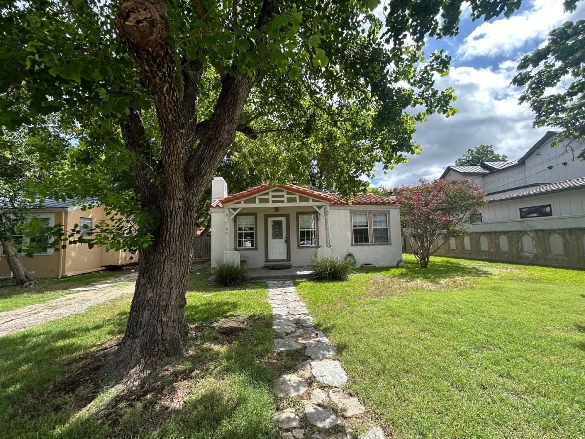 Apartment for rent at 1030 Cole Ave, New Braunfels, TX 78130