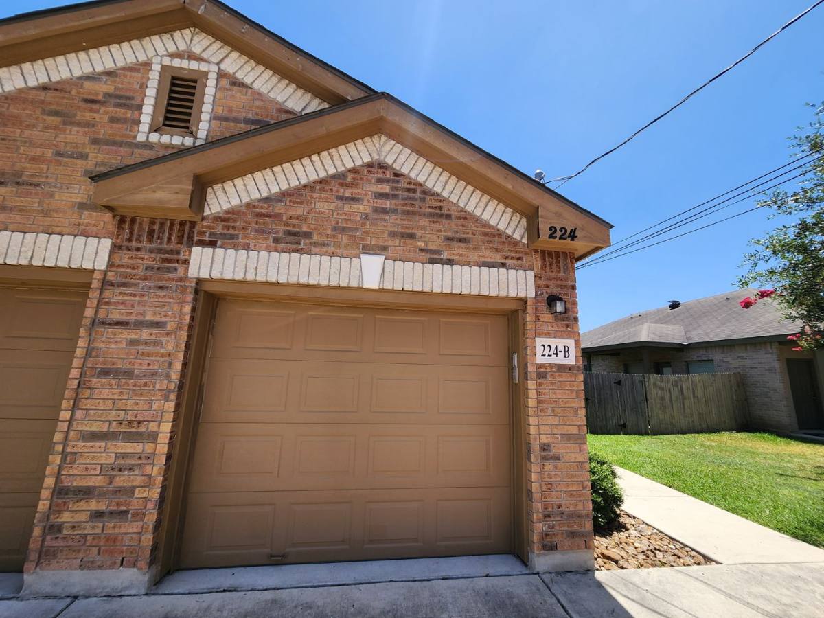 House for rent at 224-B Anne Louise, New Braunfels, TX 78130