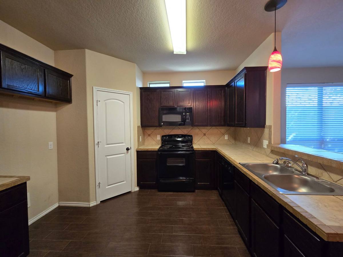 House for rent at 203 Anne Louise, New Braunfels, TX 78130
