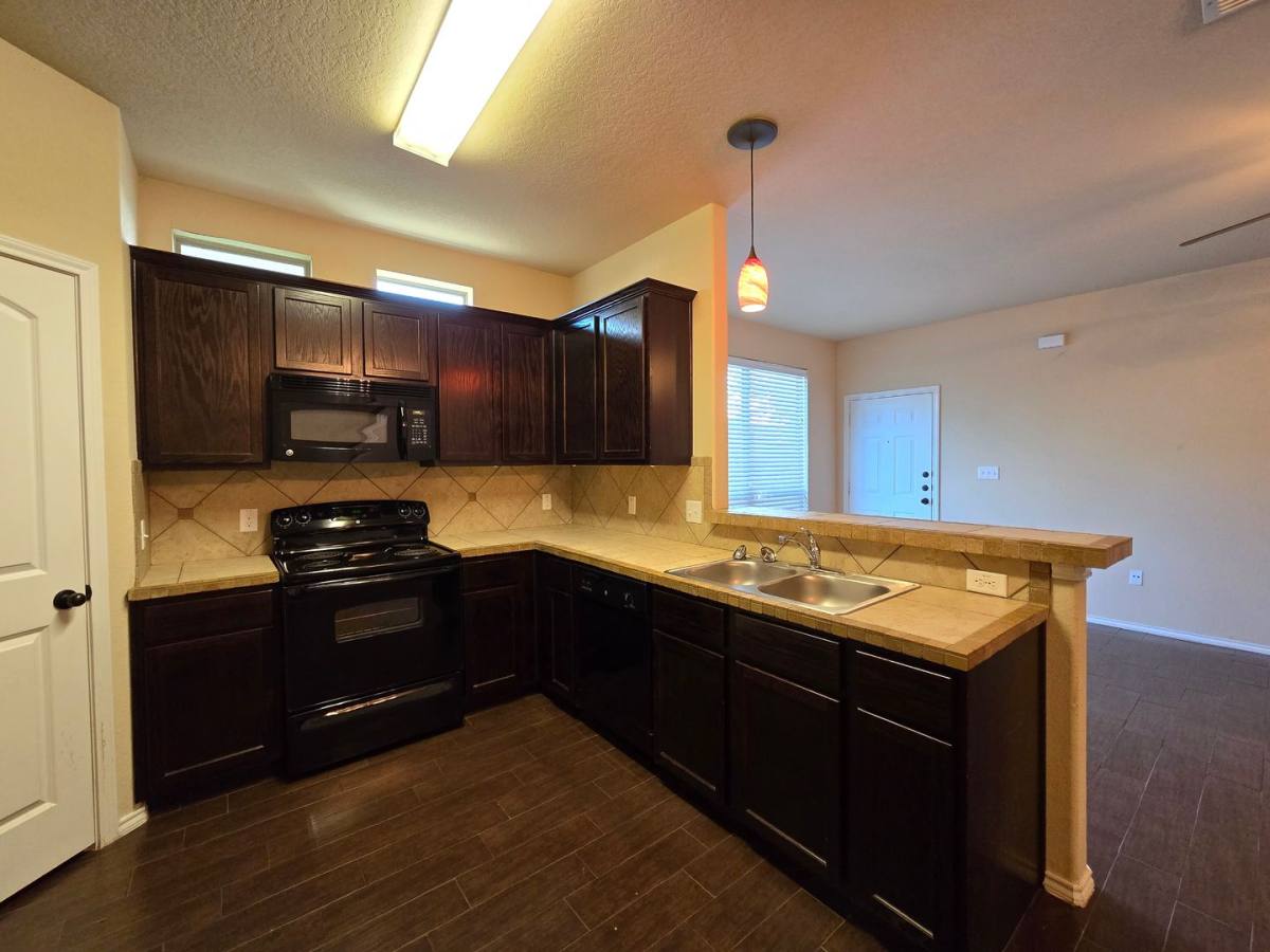 House for rent at 203 Anne Louise, New Braunfels, TX 78130