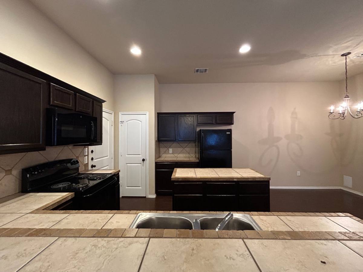 House for rent at 697 Creekside Circle, New Braunfels, TX 78130