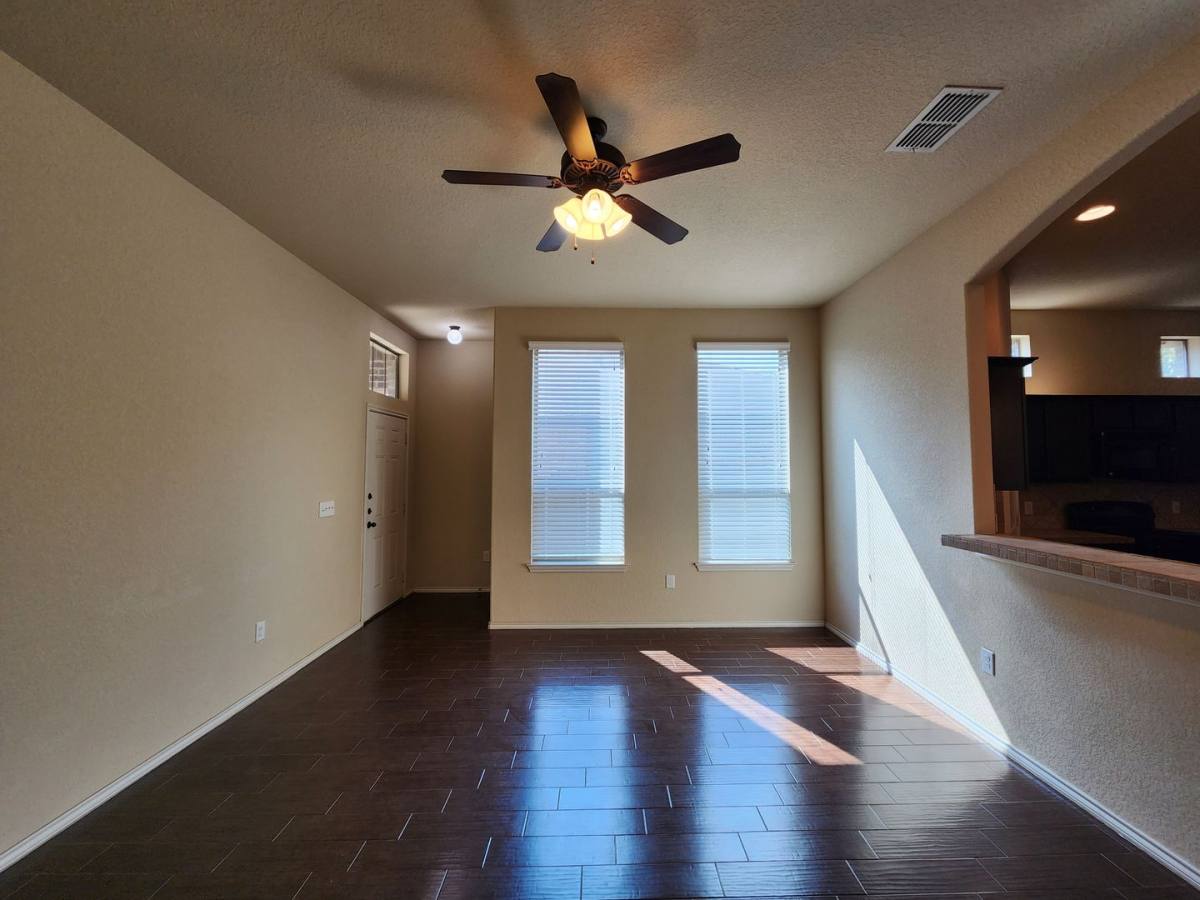 House for rent at 622 Creekside Circle, New Braunfels, TX 78130