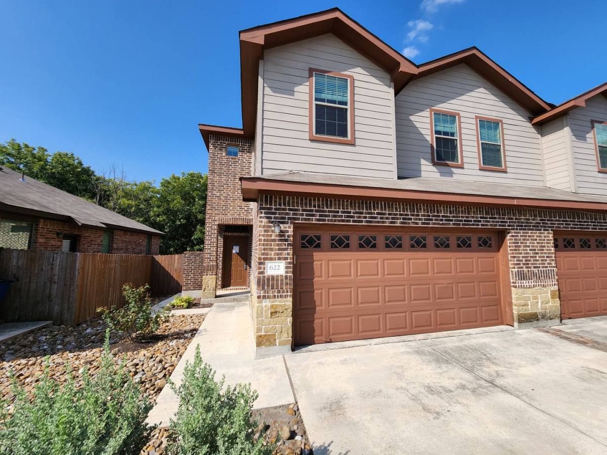 House for rent at 622 Creekside Circle, New Braunfels, TX 78130