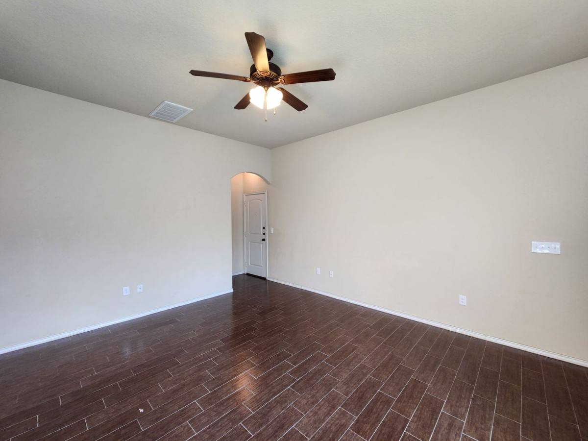 House for rent at 622 Creekside Circle, New Braunfels, TX 78130