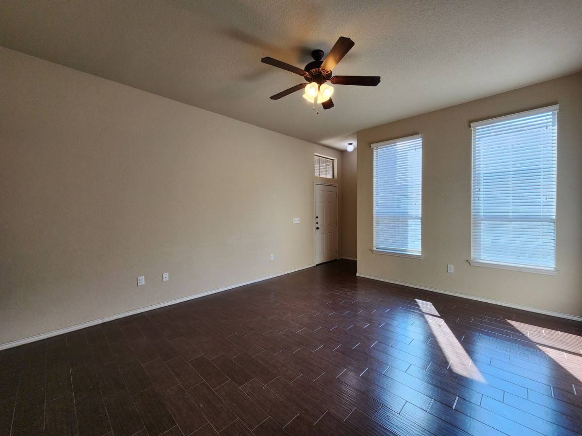 House for rent at 622 Creekside Circle, New Braunfels, TX 78130