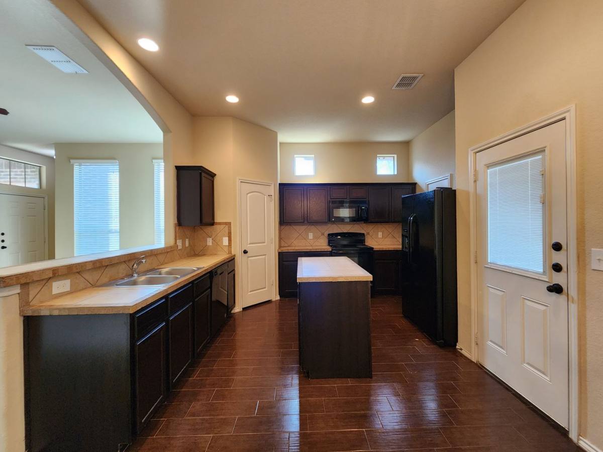 House for rent at 622 Creekside Circle, New Braunfels, TX 78130